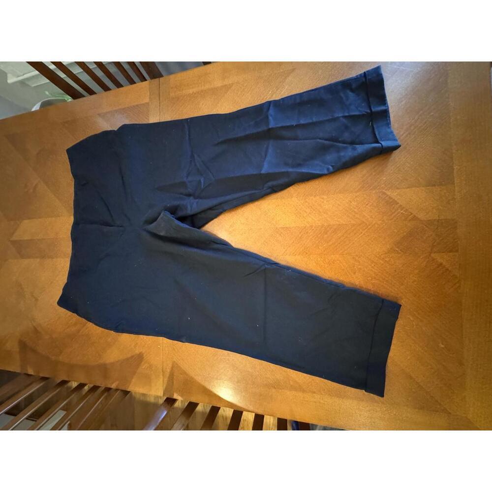 Lane Bryant Women's Black Cropped Pants Size 26
18-109